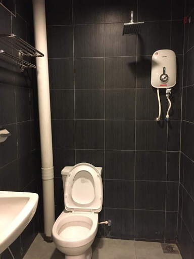 Bathroom 5, JP Hotel Jalan Stadium, Kota Setar