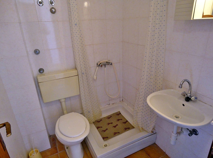 Bathroom 4, Villa Matan, Murter