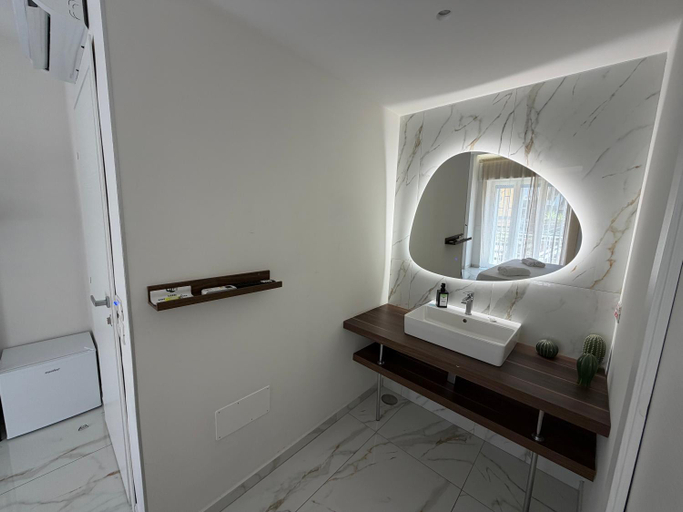 Bedroom 2, Emerald Rooms, Napoli