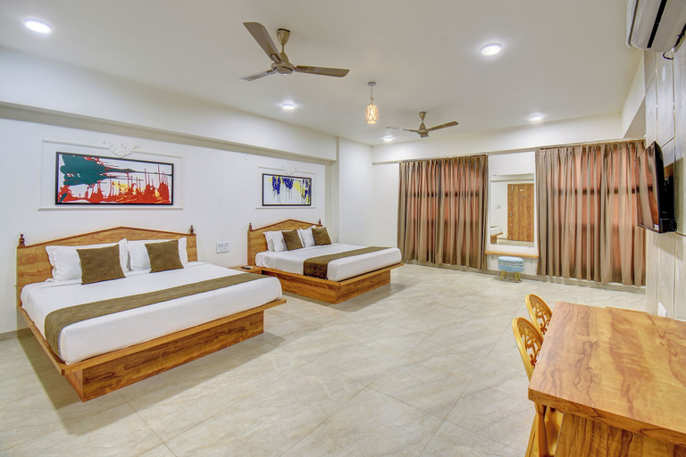 Room 2, Fabhotel Majestic Pearl, Nashik