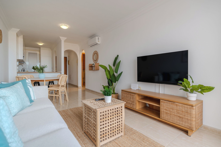 Living room 3, Luxurious 2-Bedroom Apartment with Ocean View in Costa Adeje, Santa Cruz de Tenerife