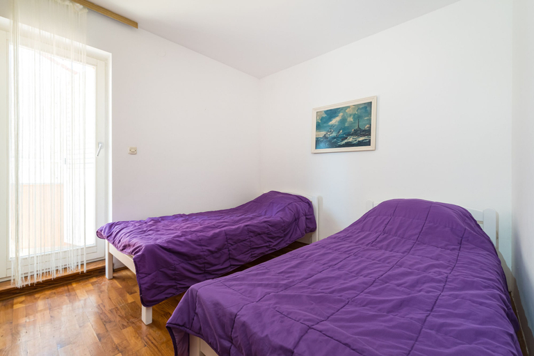 Bedroom 4, Apartment Near Supermarket Milo, Novalja