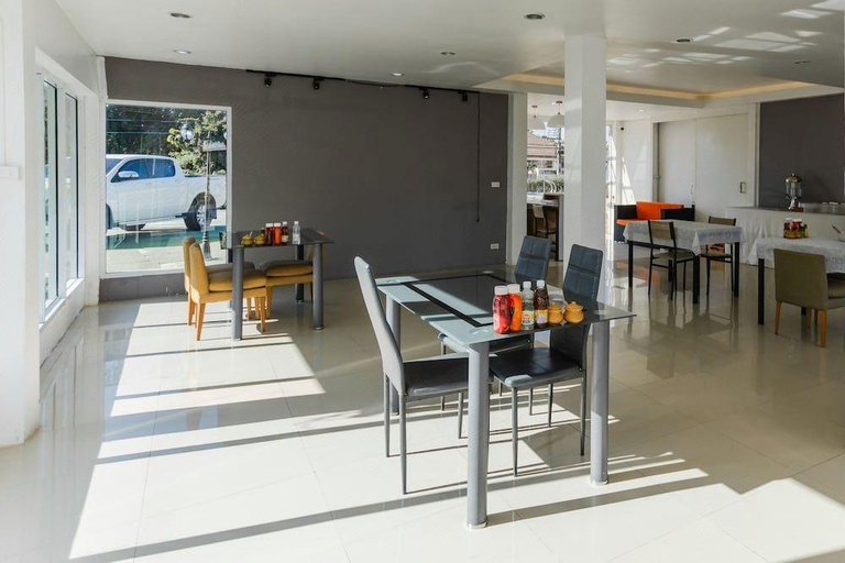 Food & Drinks 4, Preme village, Muang Ubon Ratchatani