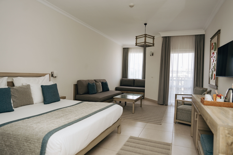 Bedroom 3, JAZ Casa Del Mar Resort, Al-Ghurdaqah