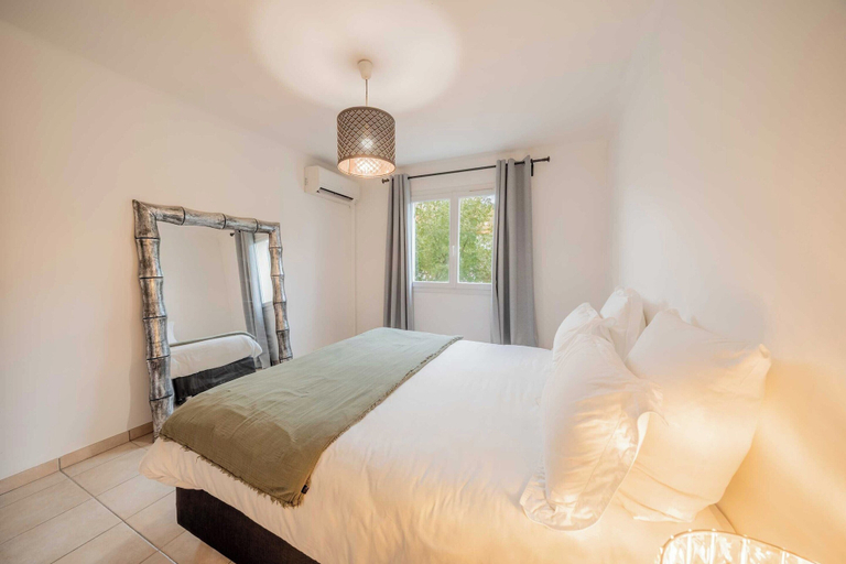 Room 5, Warm Apartment a/c 2br/4p - Saint-tropez, Var