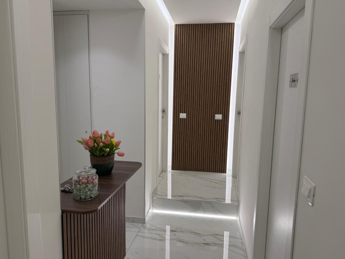 Others 4, Emerald Rooms, Napoli