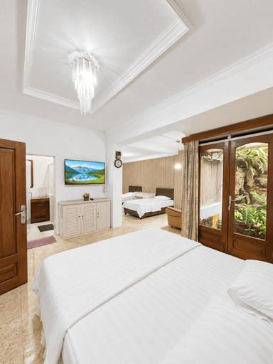 Bedroom 5, Enny's Guest House, Malang