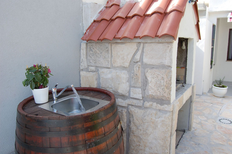 BBQ/picnic area, House Sun, Kaštela