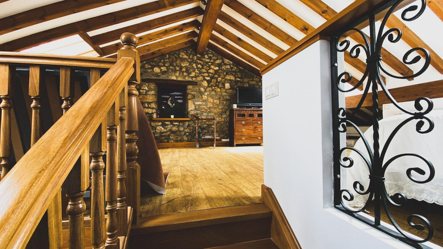 Public Area, La Casa Del Pendo, Cantabria