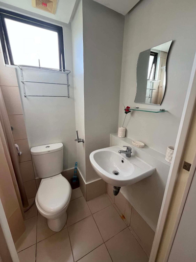 Bathroom 5, CozyVilla at Pine Suites Tagaytay 2BR or Studio with FREE PARKING, Tagaytay City