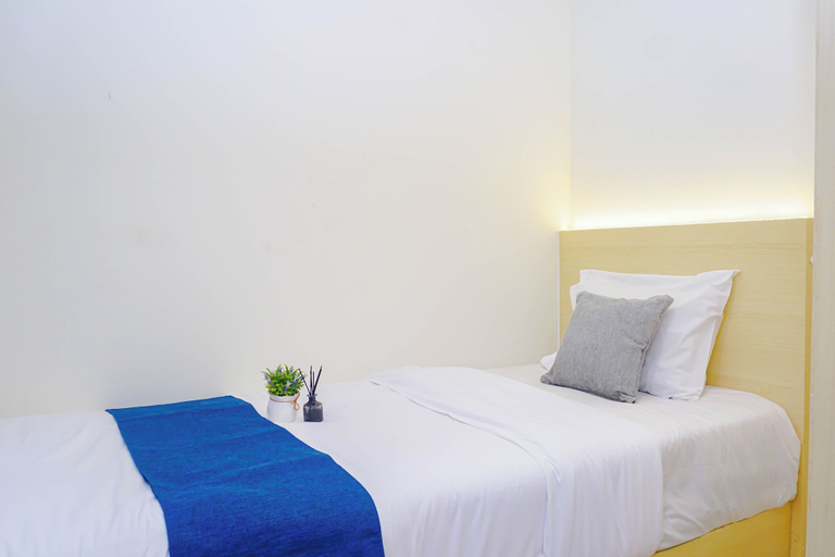 Room 3, 2Br Near Paramadina University At Meikarta District 2 Apartment, Cikarang