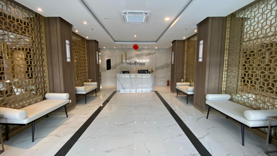 Lobby, Serene Loft Studio At Kingland Avenue Apartment, Tangerang