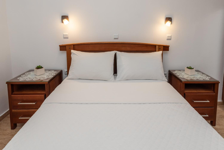 Bedroom 2, Emilia's Little Farmhouses, South Aegean