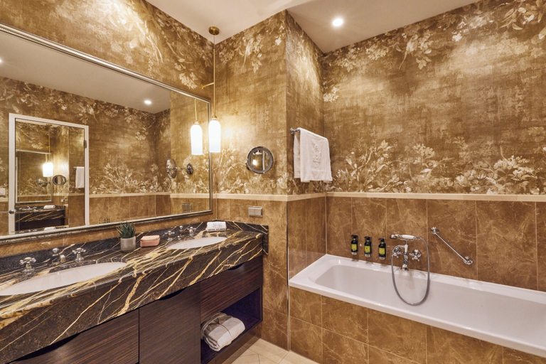 Bathroom 5, Hotel Atlantic Hamburg, Autograph Collection, Hamburg