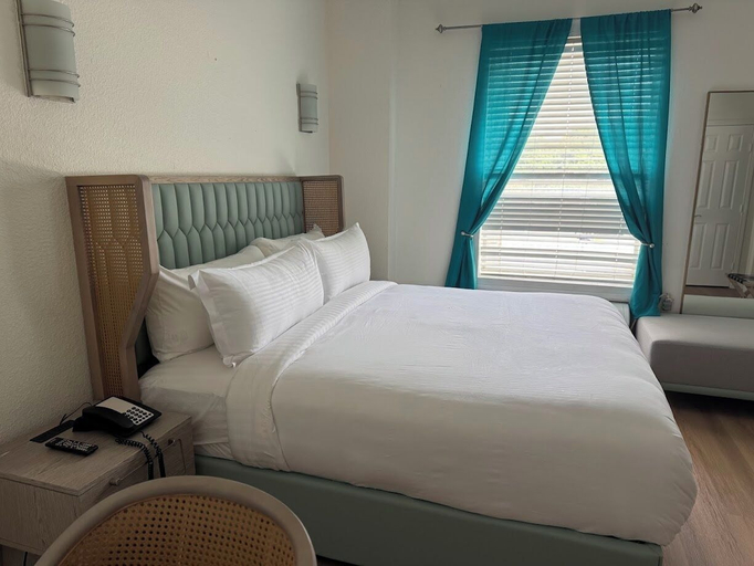 Bedroom 3, Athens Hotel Suites, Houston