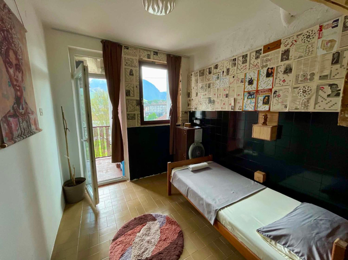 Others 2, Rooms - near Bus Station, Peć