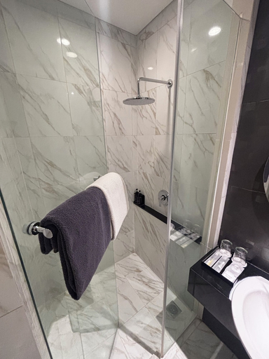 bathroom 21