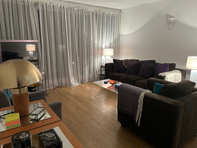 Living area 4, Sleeps4-familyfriendly-kingbeds-2bath, London