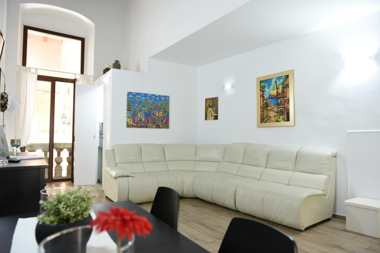 Others 5, Sisters residence, Bari