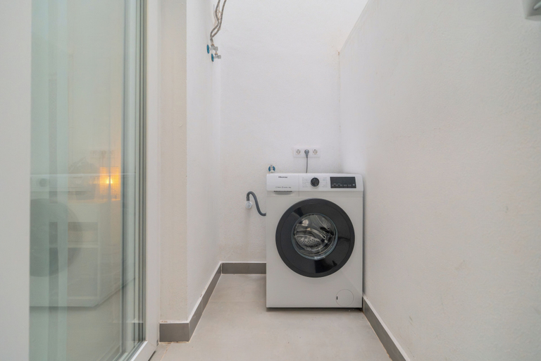 Interior 5, Cozy Apartment Rental in Guargacho, Tenerife - Perfect Getaway, Santa Cruz de Tenerife
