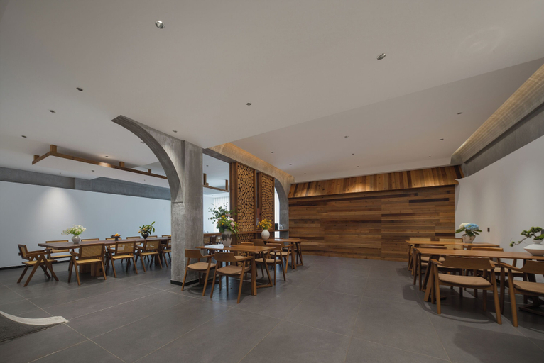 Dining 2, Yuechuang Banshandu Homestay, Xiangxi Tujia and Miao