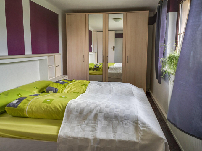 Bedroom 2, Ferienwohnung in Braunichswalde, Greiz