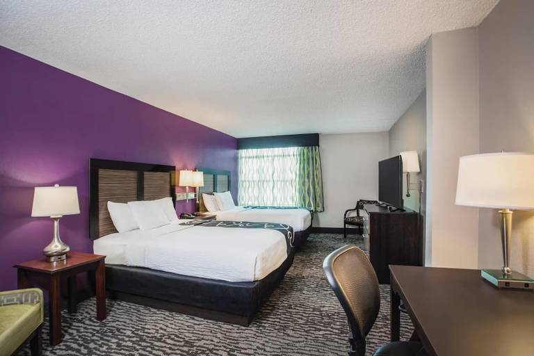 Bedroom 3, Comfort Inn & Suites Clearwater South, Pinellas