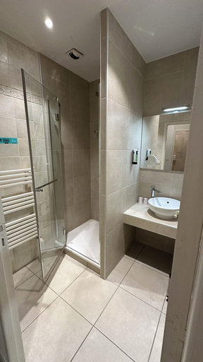 Bathroom 5, Hôtel du Fer à Cheval, Savoie