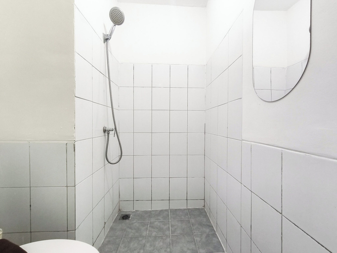 Bathroom 2, Practical 2Br For 3 Pax Near Braga At Grand Asia Afrika Apartment, Bandung