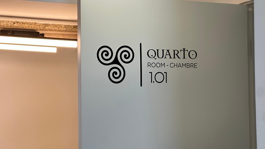 Others 5, Albergue Ultreya, Esposende