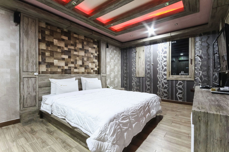 Bedroom 2, Mokpo H, Muan