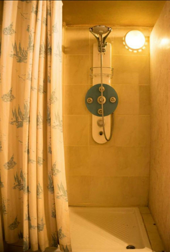 5, Student House, Madaba