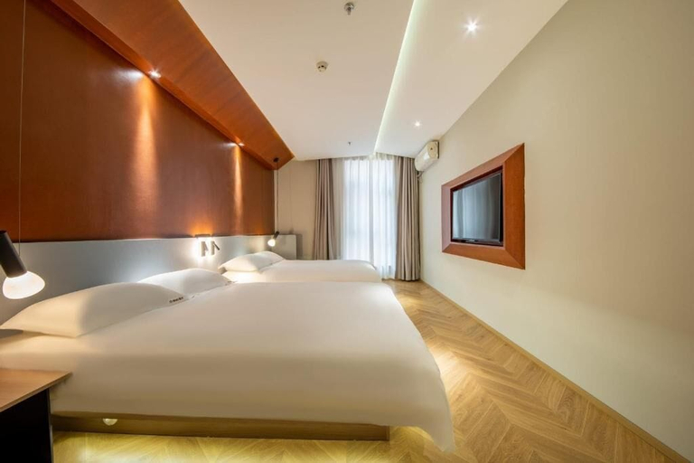 Room 4, Qiyu Hotel - Xian Bell Tower, Xi'an