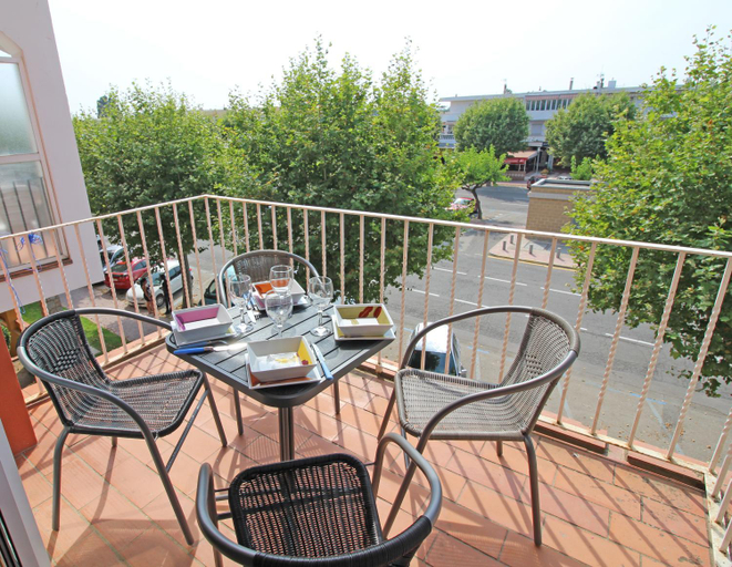 Others 4, Apart-rent Apartment Gran Reserva 0077, Girona