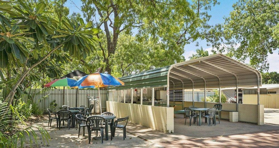 Food & Drinks 5, Riverview Tourist Village, Katherine