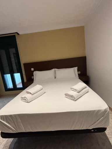 Room 4, Hostal Restaurant Sant Marçal, Girona