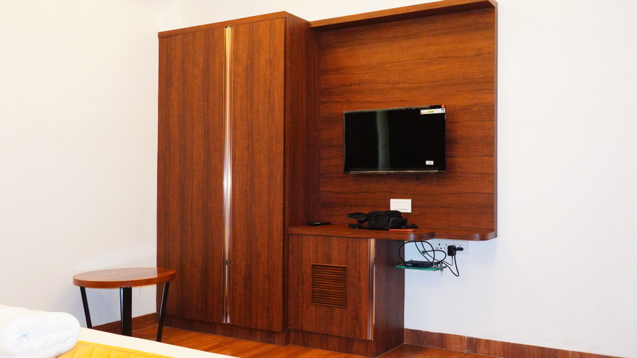 Room 4, Hotel Lemon, Viluppuram