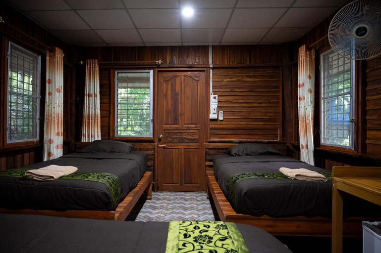 Bedroom 3, Akchanok Homestay - Nature Retreat, Muang Phitsanulok