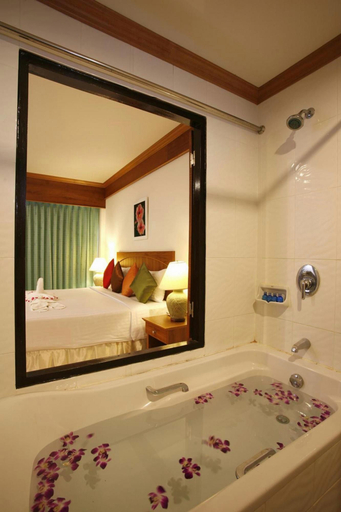 Bathroom 5, Jiraporn Hill Resort, Pulau Phuket