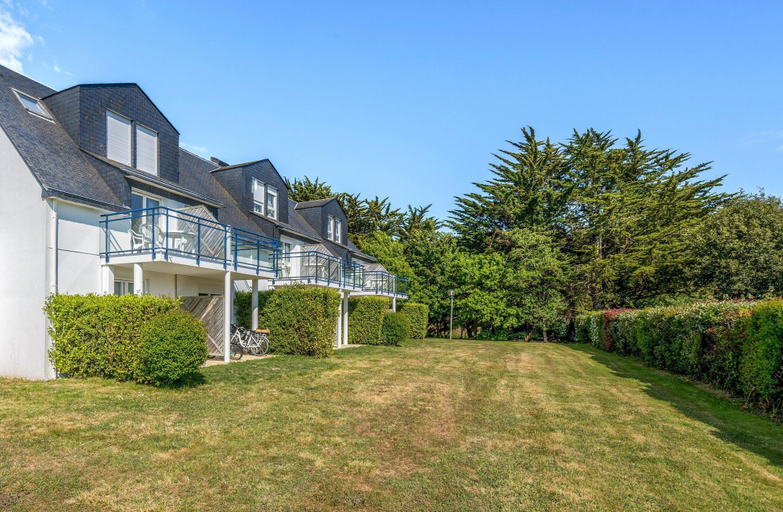 Garden, Scenic 6-person Duplex Retreat, Morbihan