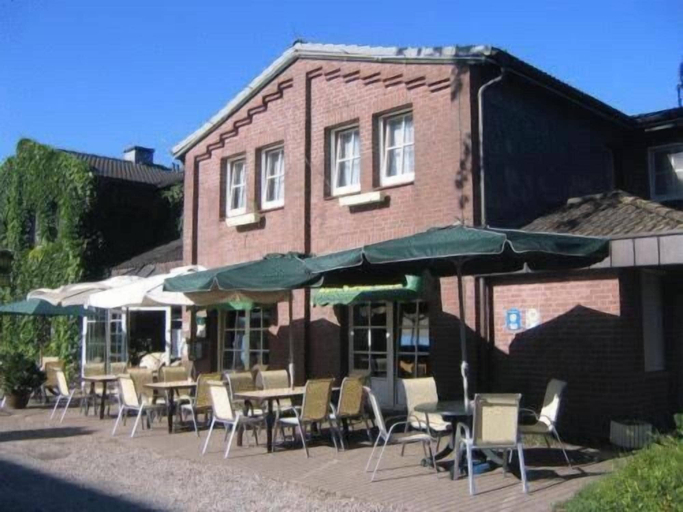 Exterior & Views 2, Hotel Zur Buche, Segeberg