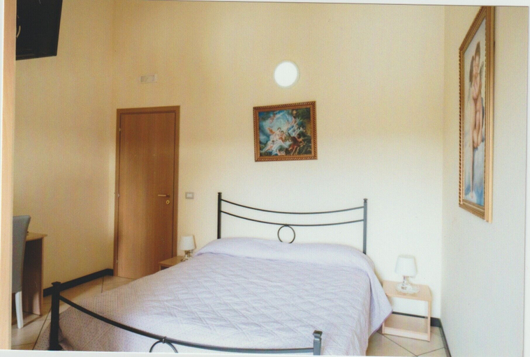 Bedroom 4, B&B da Maria & Renato il Lago Ristorante, Avellino