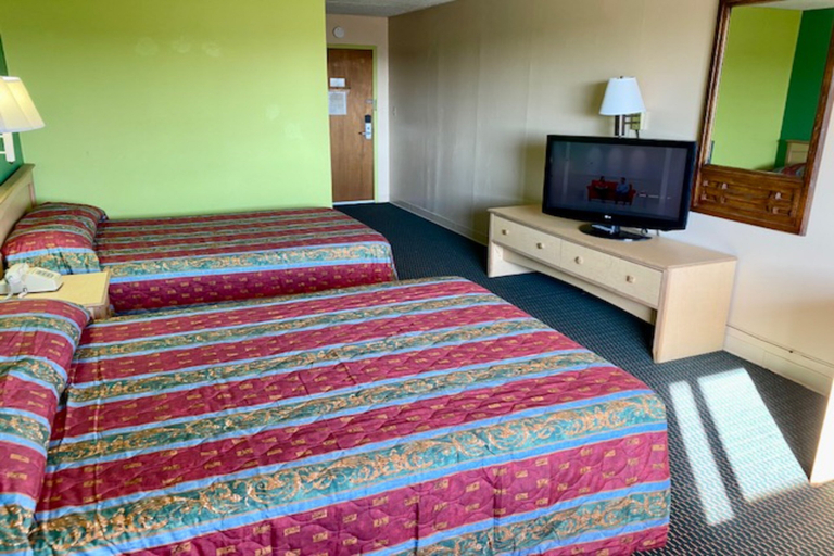 Bedroom 2, Red Carpet Inn & Suites Lima, Allen
