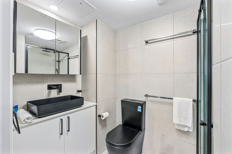 Bathroom 3, Central Brunswick Apartment Hotel, Fortitude Valley