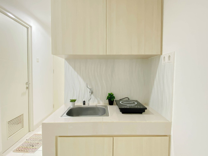 Private kitchen 4, Serene 1Br For 2 Pax At Sentul Tower Apartment, Bogor