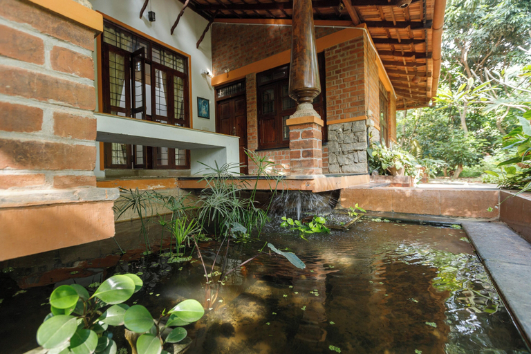 Sport & Beauty 5, Kerala Style Villa by Stayjade, Bangalore
