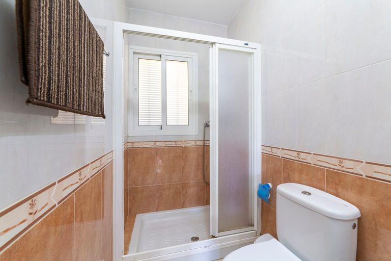 Bathroom 3, Gaviotas 4, Almería