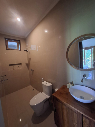 Bathroom 2, Palm House Ubud, Gianyar