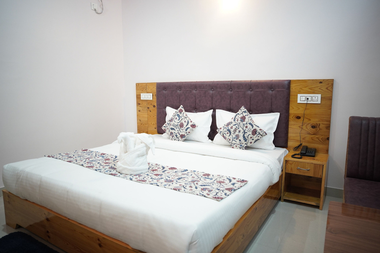 Room 2, Hotel Arijika View, Kullu