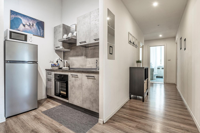 Others 5, Luxury 4 bedrooms apartments Close to Duomo, Milano